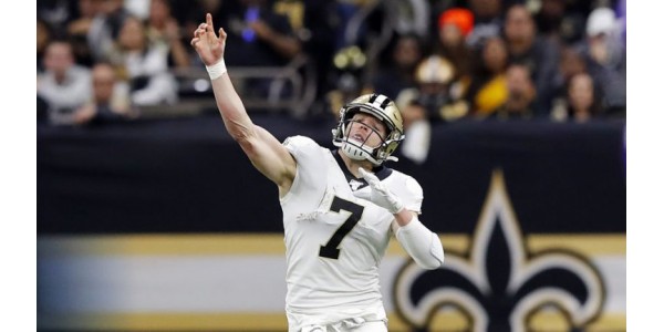 Taysom Hill espère être un quart-arrière qualifié